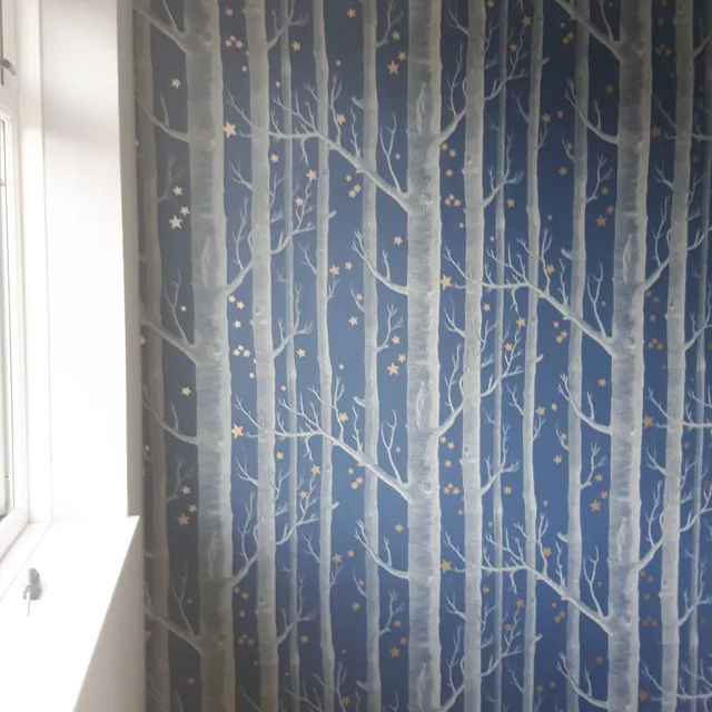 wallpapered room